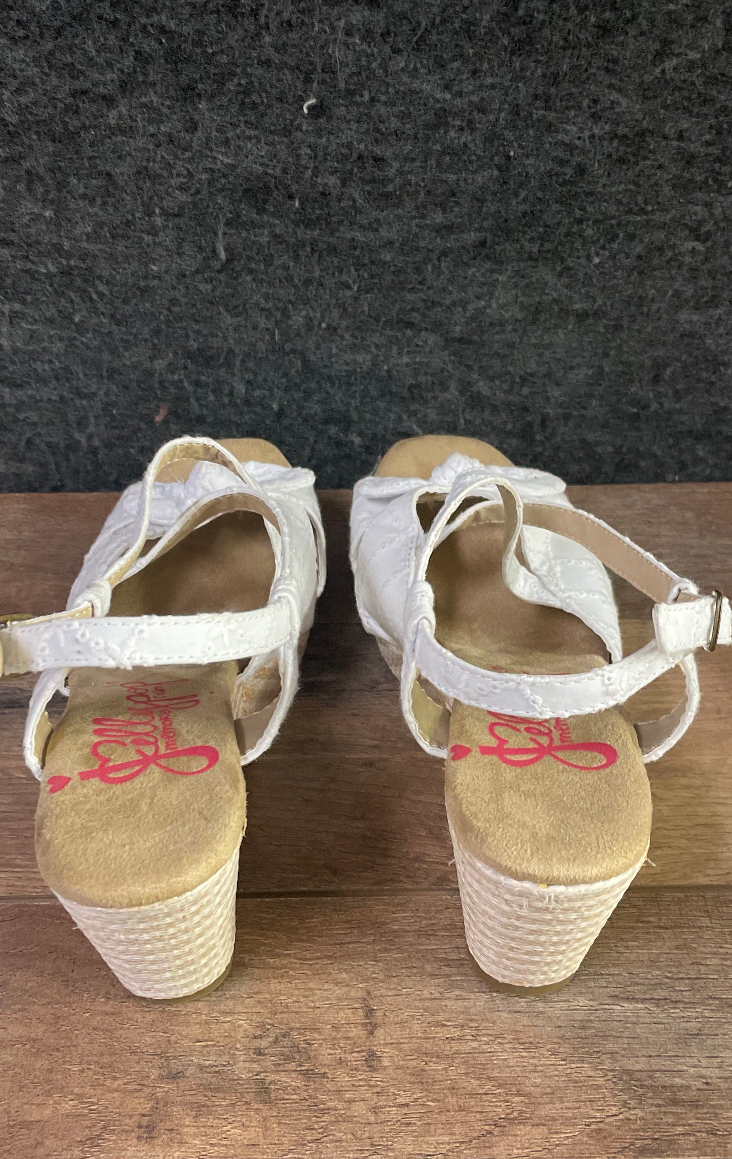 Jellypop Hope White Eyelet Espadrille Wedge Sandals Women's Size 8.5
