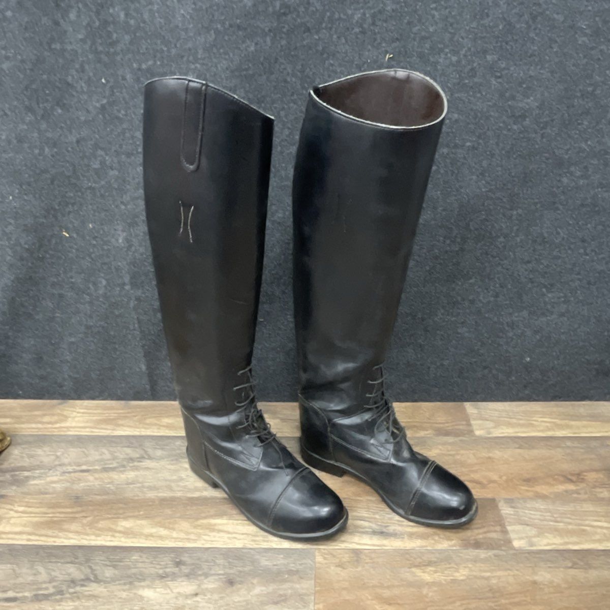 Women's Devon Aire Classic Black Boot Size 8