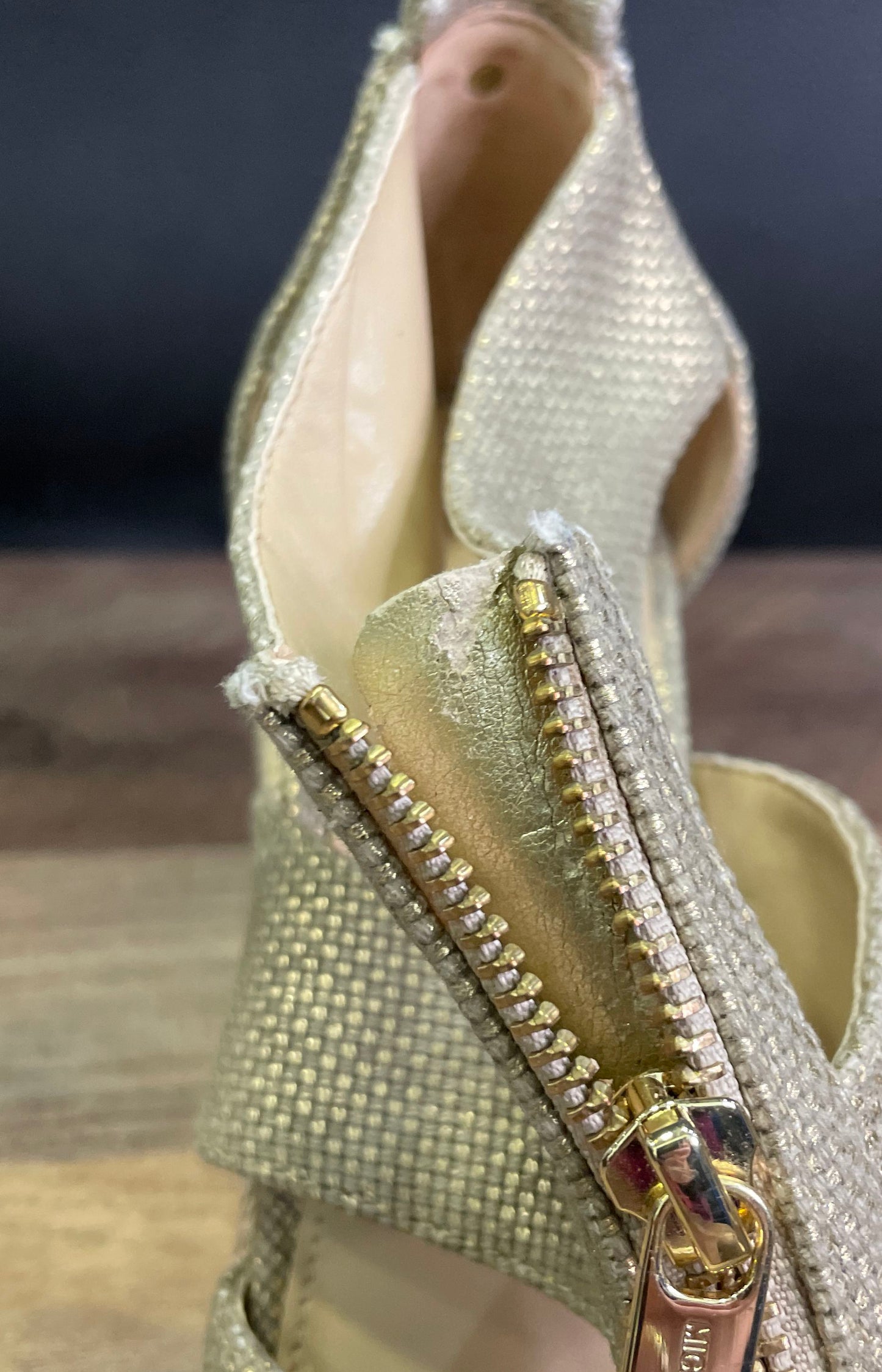 Michael Michael Kors Damita Gold Metallic Espadrille Wedge Sandals Size 6.5