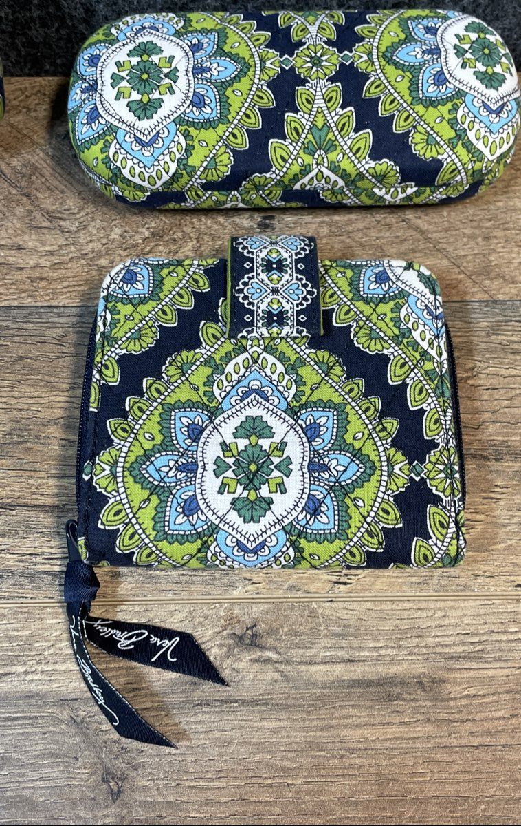 Vera Bradley Indigo Pop Navy Blue Quilted Floral Accessory Bag Wallet Lot of 4