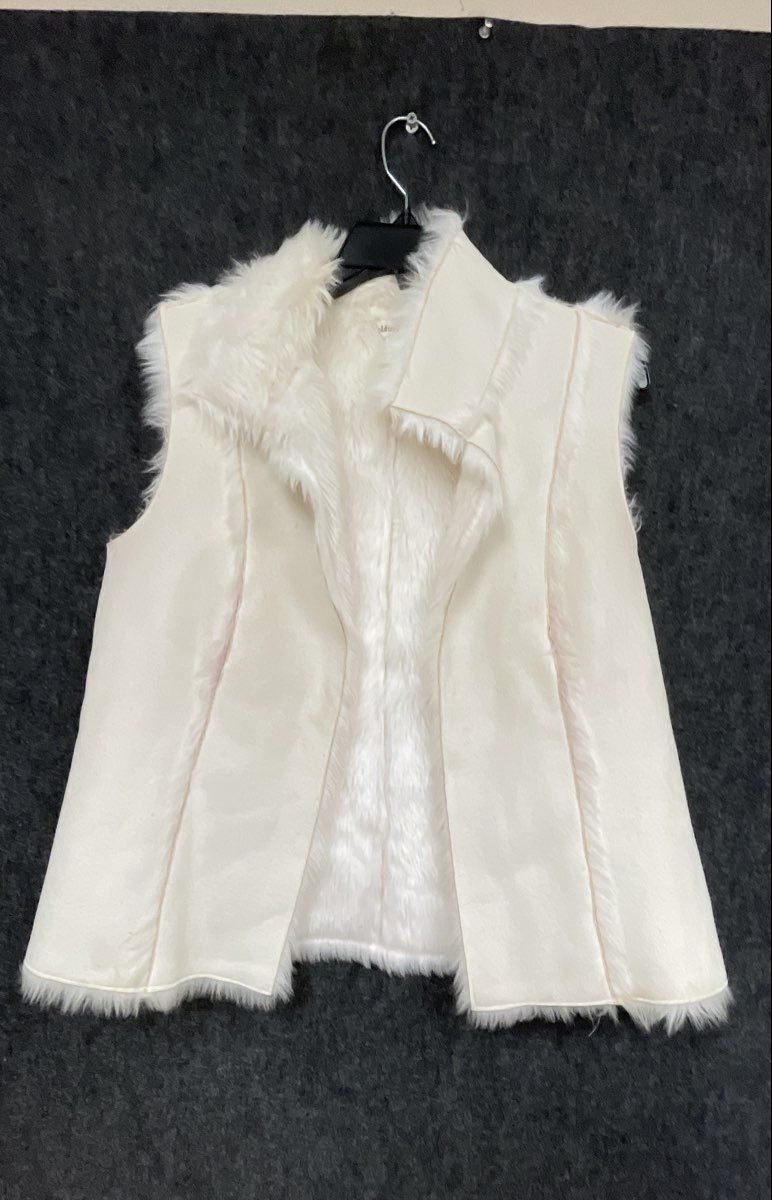 Coldwater Creek Women's Cream Faux Fur Shearling Open Front Vest Sz S 6-8