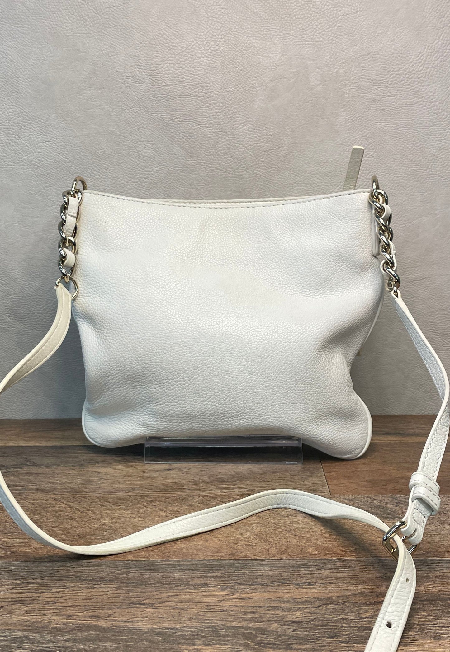 Kate Spade White Pebbled Leather Front Zip Crossbody Bag Silver Hardware