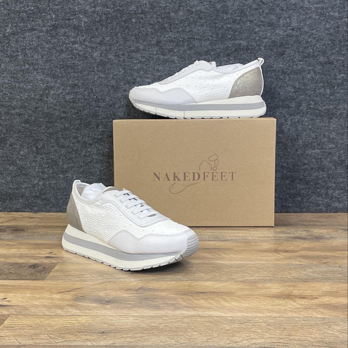 Naked Feet Kinetic White Metallic Leather Sneakers Women's Size 7.5 M