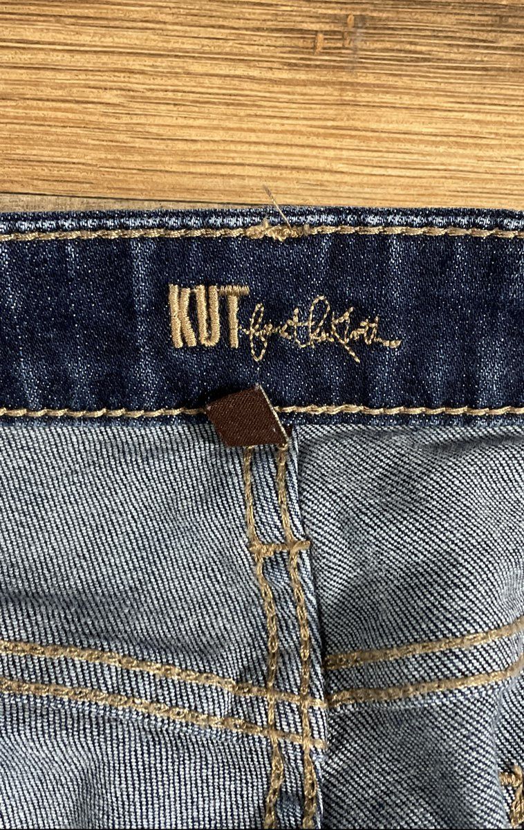 Kut from the Kloth Women's Catherine Boyfriend Jeans Dark Wash Whiskered Size L