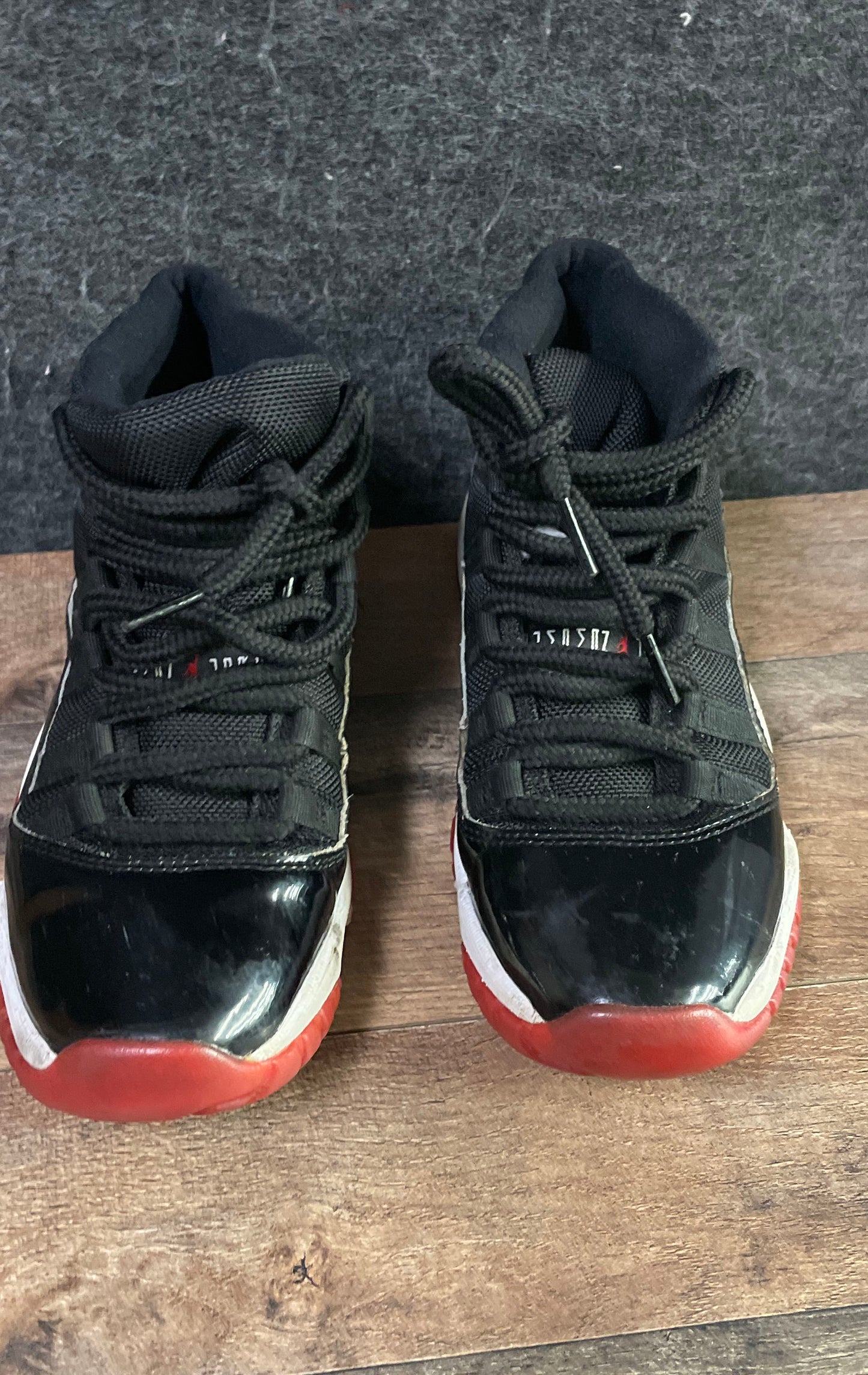 Nike Air Jordan 11 Retro Bred 2019 Black Red GS Size 4Y