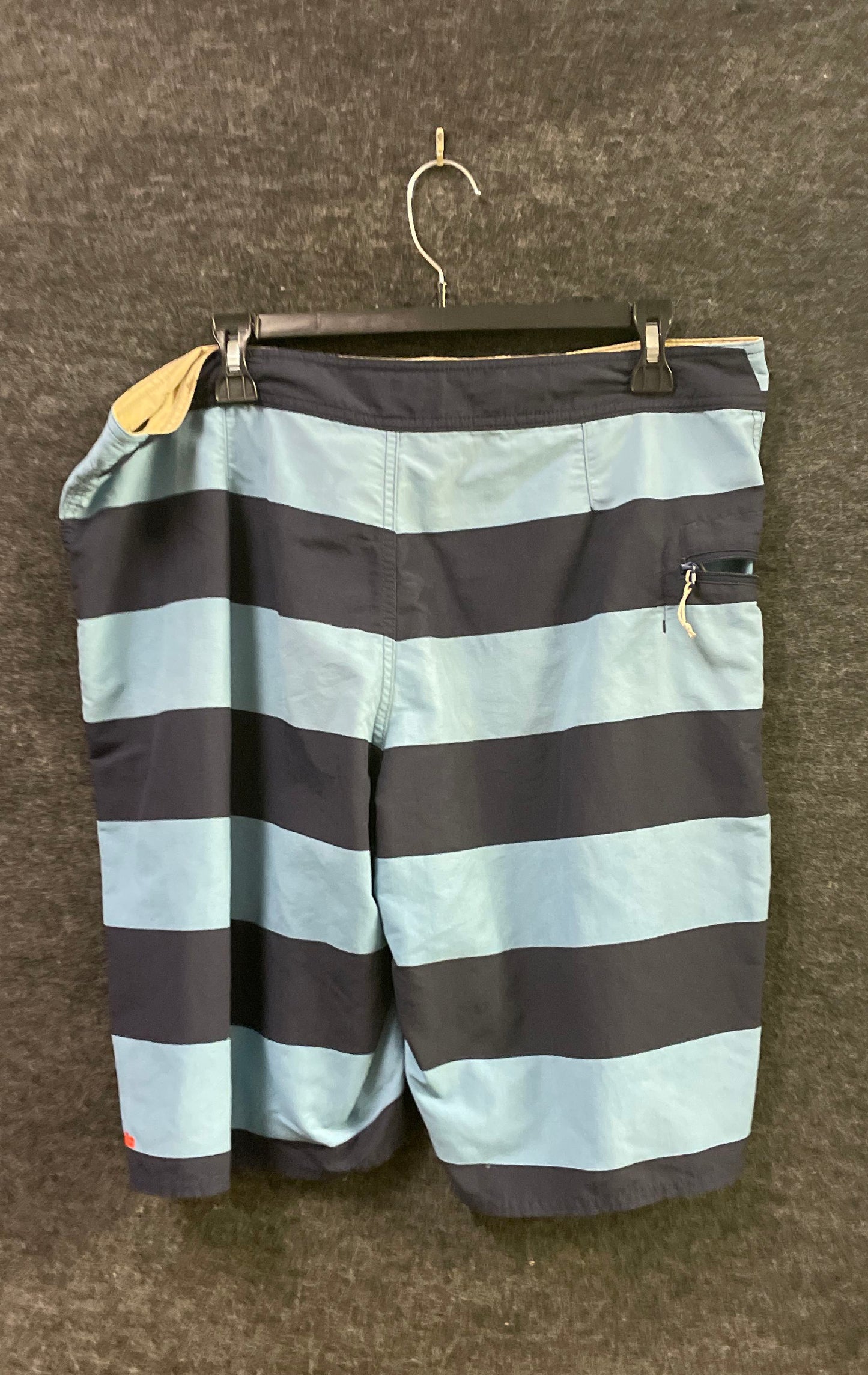 Patagonia Men's Striped Board Shorts Navy Blue Drawstring Zip Pocket Sz 34
