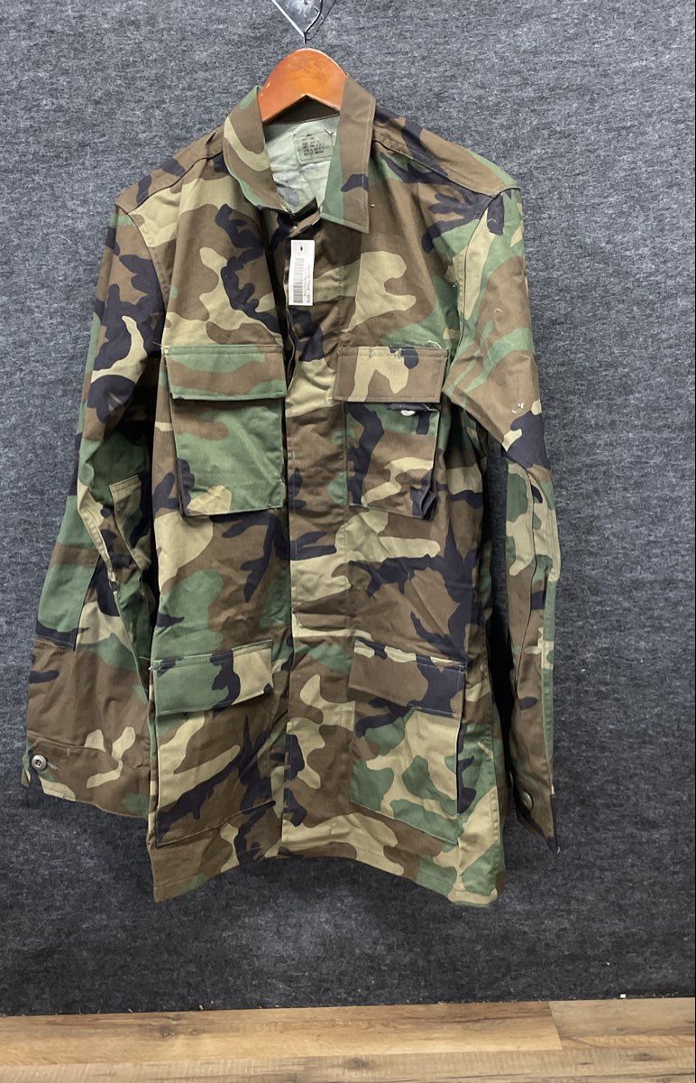 Vintage 1995 US Military Woodland Camo BDU Combat Coat Jacket Sz Small X-Long
