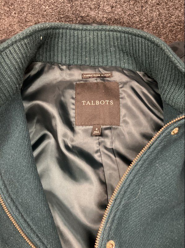 Talbots Women's Green Wool Blend Jacket Faux Fur Hood Ribbed Knit Sleeves Sz 8