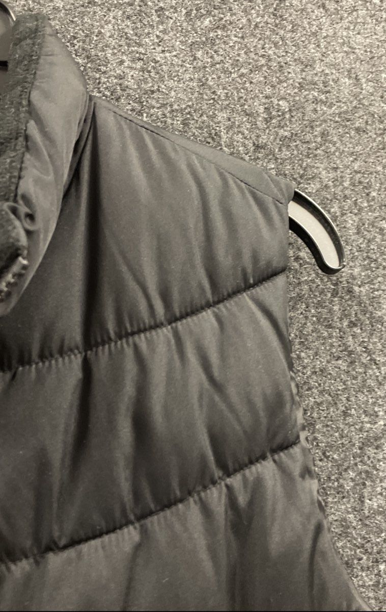 Gap Women's Black ColdControl Quilted Full Zip Puffer Vest Size L