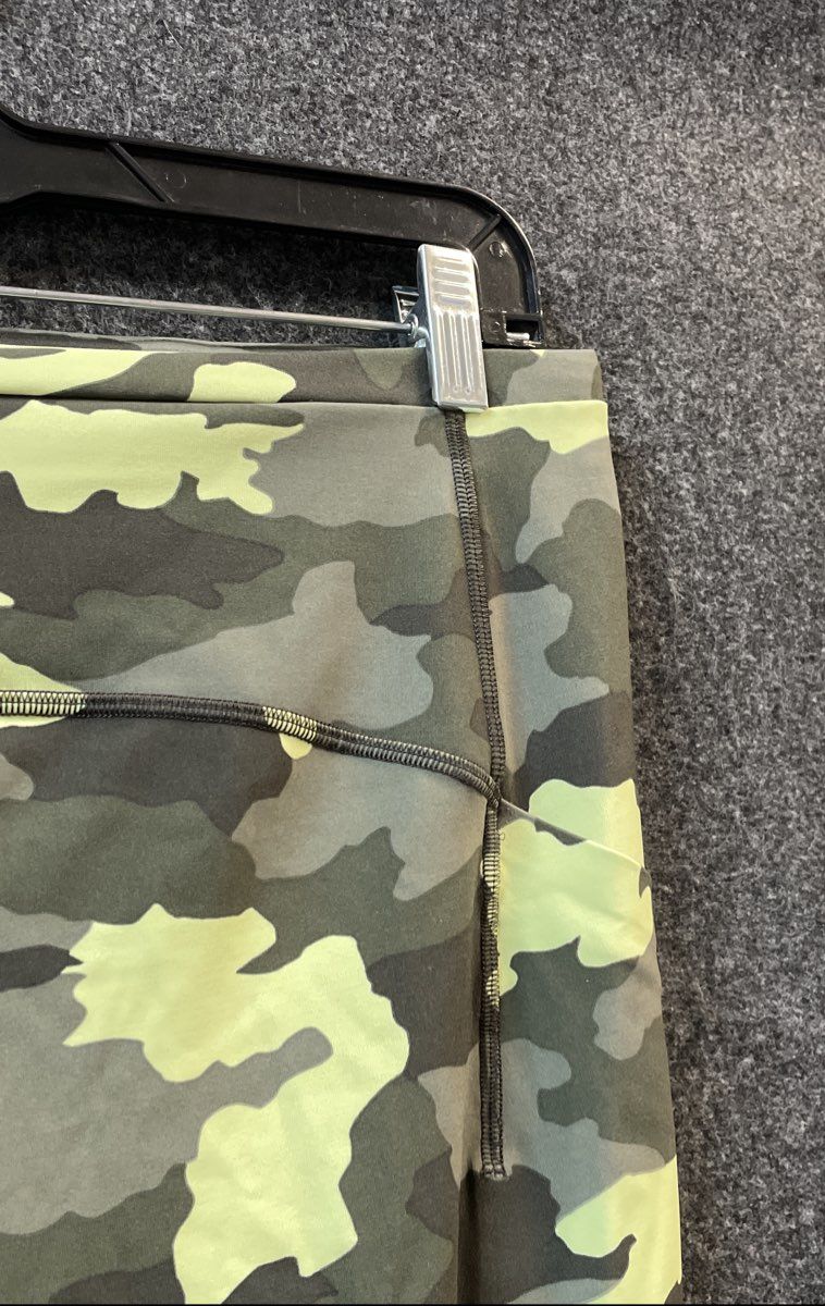 Lululemon Women's Speed Up Running Tights Green Yellow Camo Pockets Sz 10