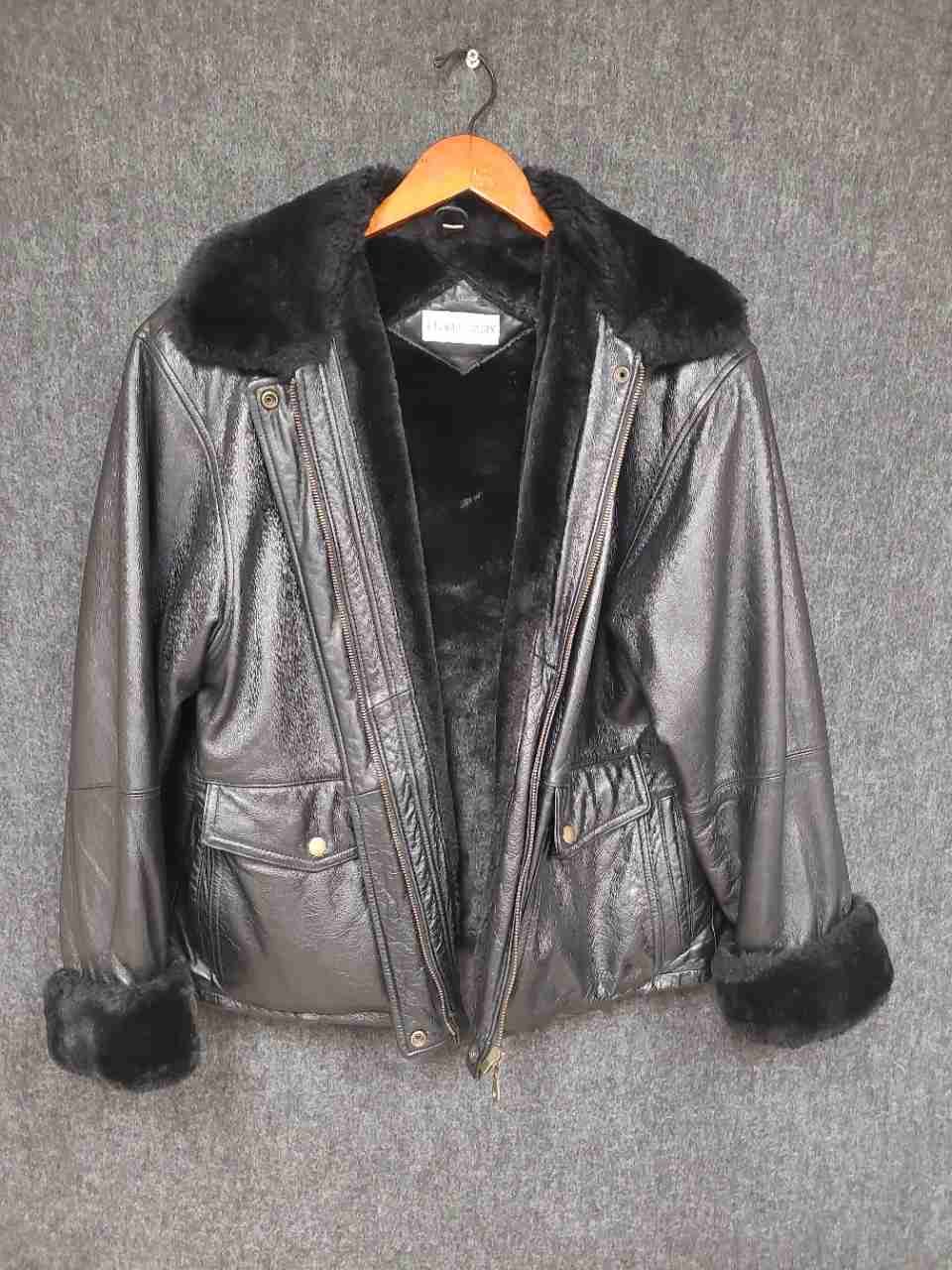 Charles Klein Women's Jacket Black Vintage 90s Pebbled Leather Faux Fur Trim M
