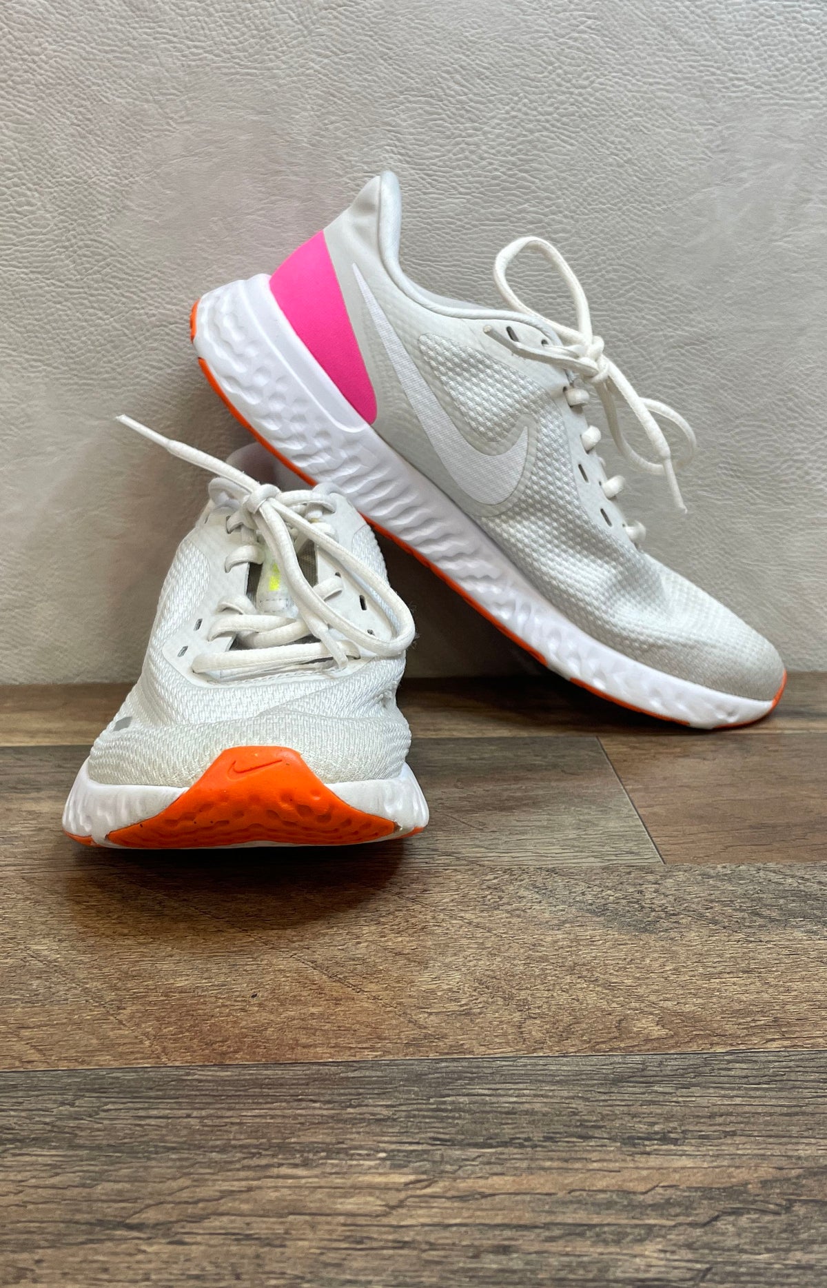 Nike Revolution 5 White Pink Orange Women's Running Shoes BQ3207-007 Size 8