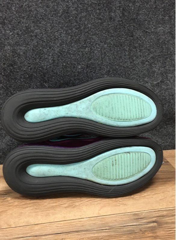 Nike Air Max 720 Oxygen Purple Black Teal GS Running Shoes Size 6Y