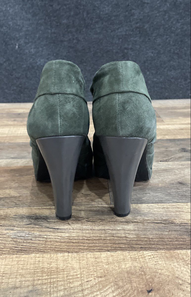 Kenneth Cole Reaction Cold Stir Forest Green Suede Platform Booties Size 7.5