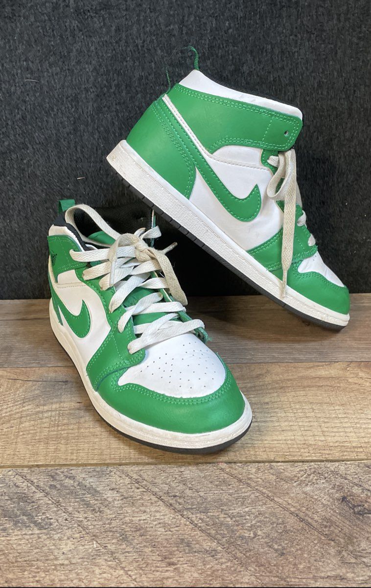 Nike Air Jordan 1 Mid Green White Kids Sneakers Size 2Y