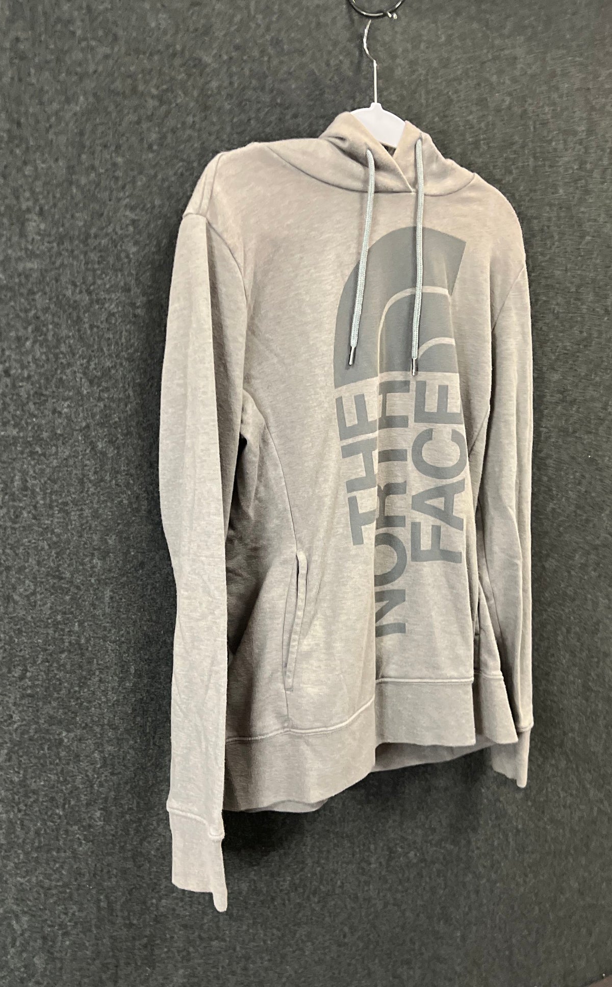 The North Face Women's Heather Gray Large Logo Pullover Hoodie Sz L