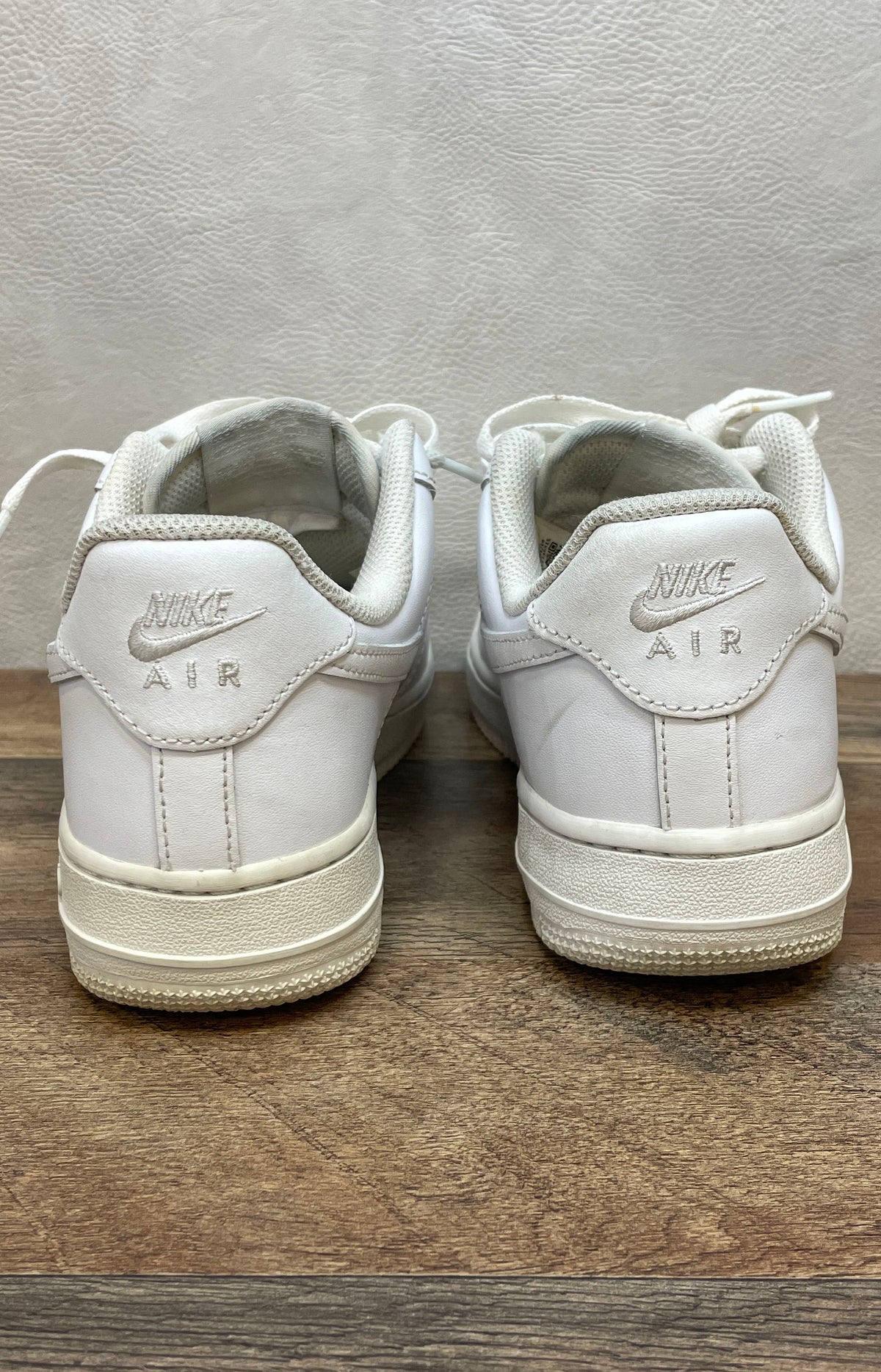 Nike Air Force 1 '07 Low Triple White Women's Sneakers Size 7