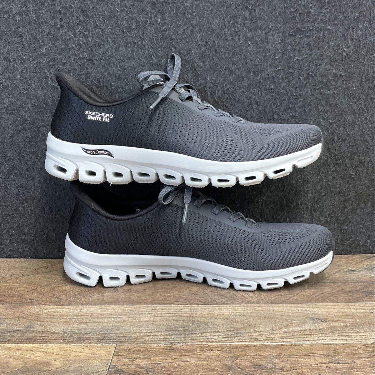 Skechers Hands Free Slip-ins Swift Fit Glide Lite Black Women's Size 9 Sneaker