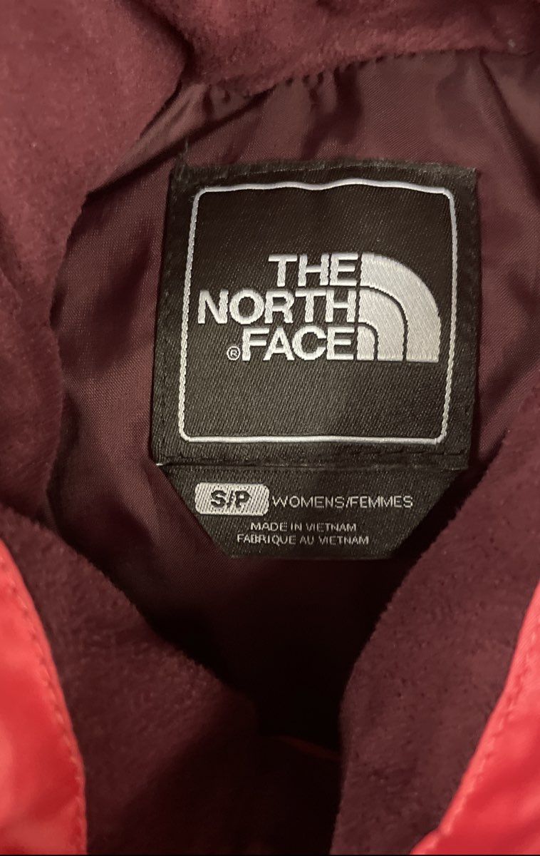 The North Face Women's Pink Aconcagua 550 Down Fill Quilted Puffer Vest Sz S