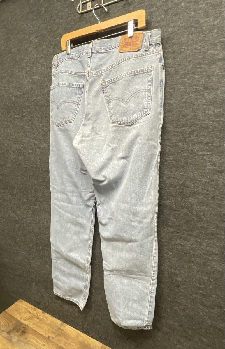 Levi's Men's Vintage 90s 550 Relaxed Fit Tapered Leg Light Wash Jeans Sz 38x34