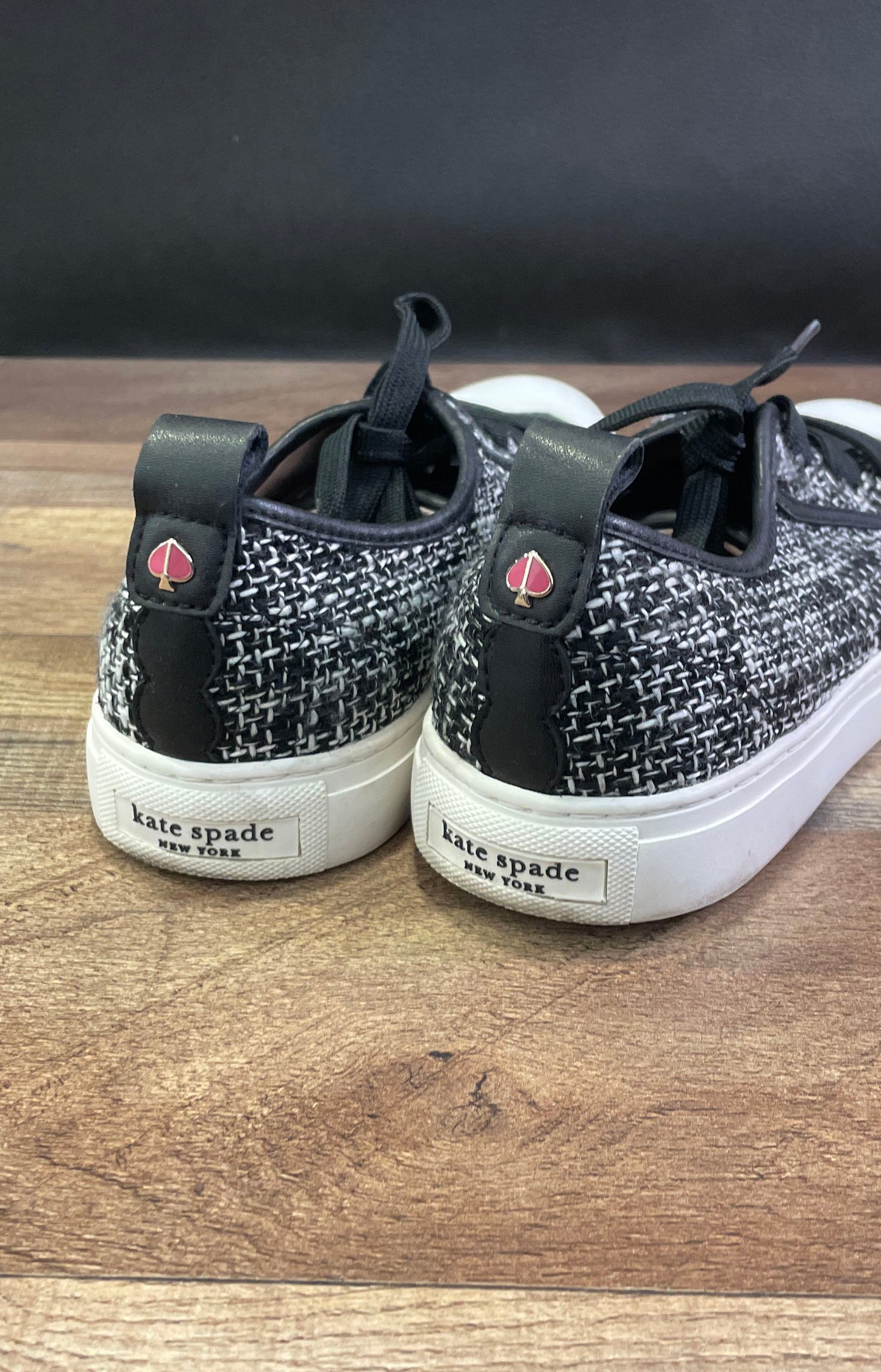 Kate Spade New York Avery Black White Tweed Scallop Sneakers Women's Size 8B