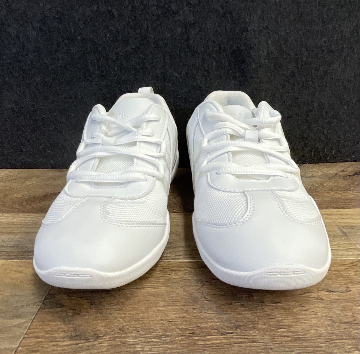 Cadidl White Cheerleading Dance Shoes Lightweight Athletic Sneakers Size Unknown
