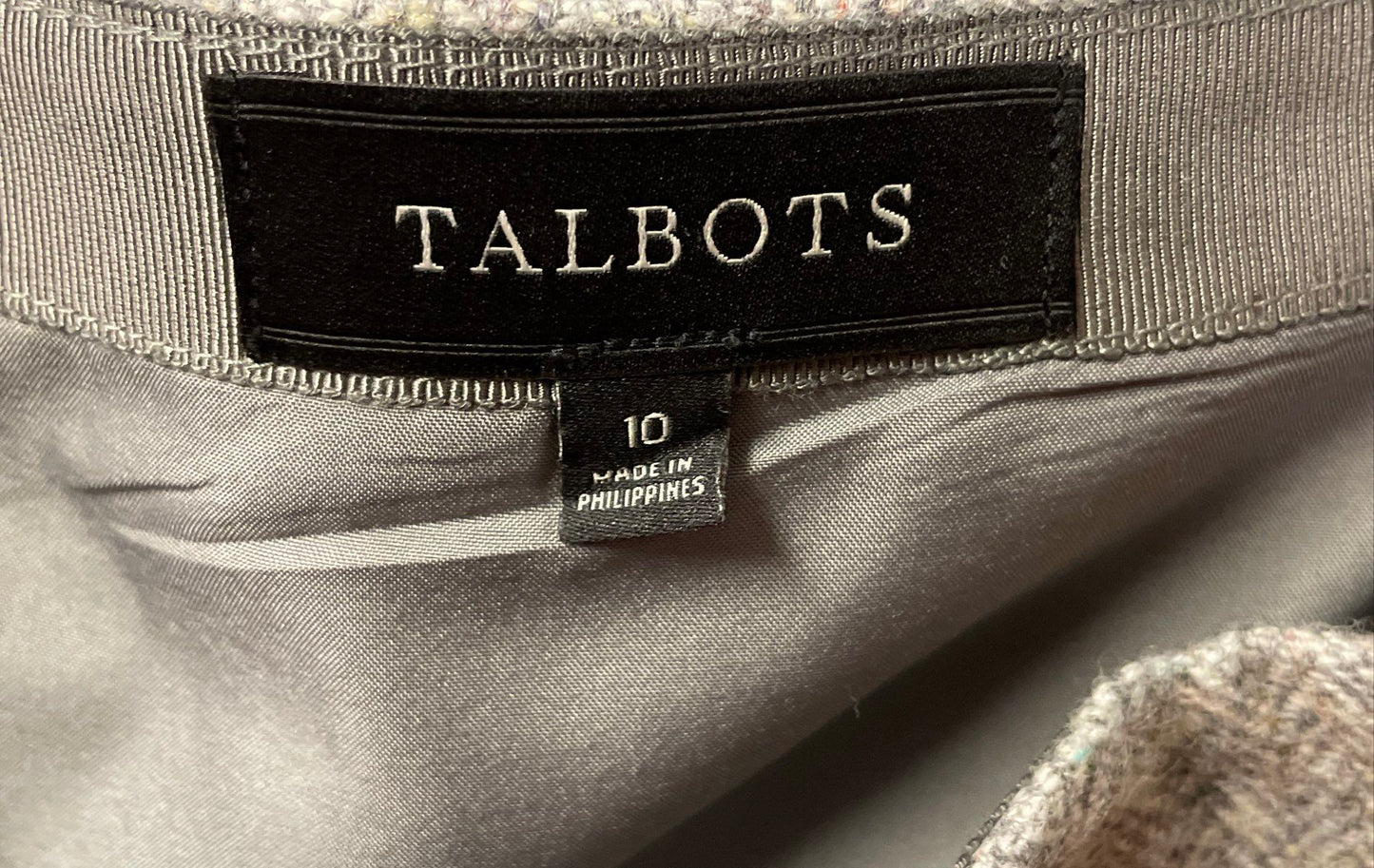 Talbots Women's Gray Wool Blend Herringbone Tweed Scalloped Hem Skirt Sz 10
