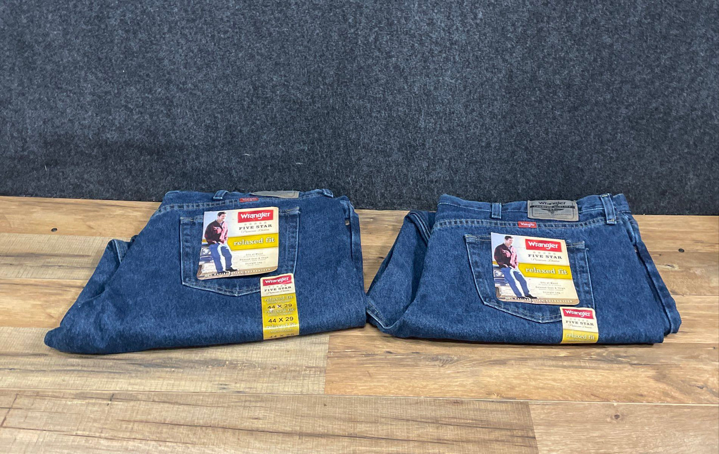 Wrangler Men's Jeans Five Star Premium Denim Relaxed Fit Lot of 2 NWT 44x29