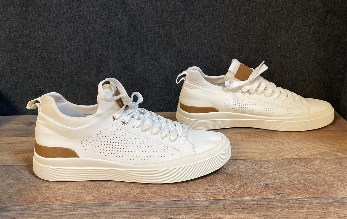 Steve Madden P-Pyper White Tan Perforated Fashion Sneakers Men's Size 11