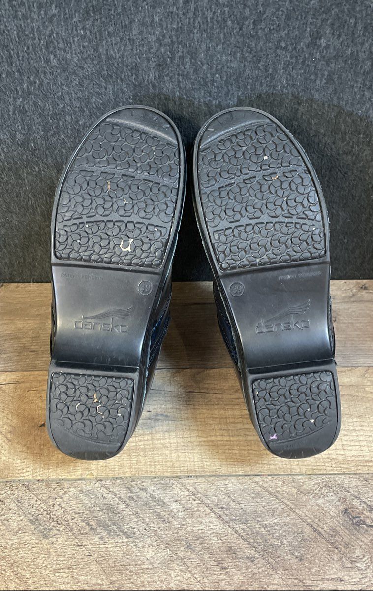 Dansko Professional Blue Black Crackle Patent Leather Clogs Women's Size 39