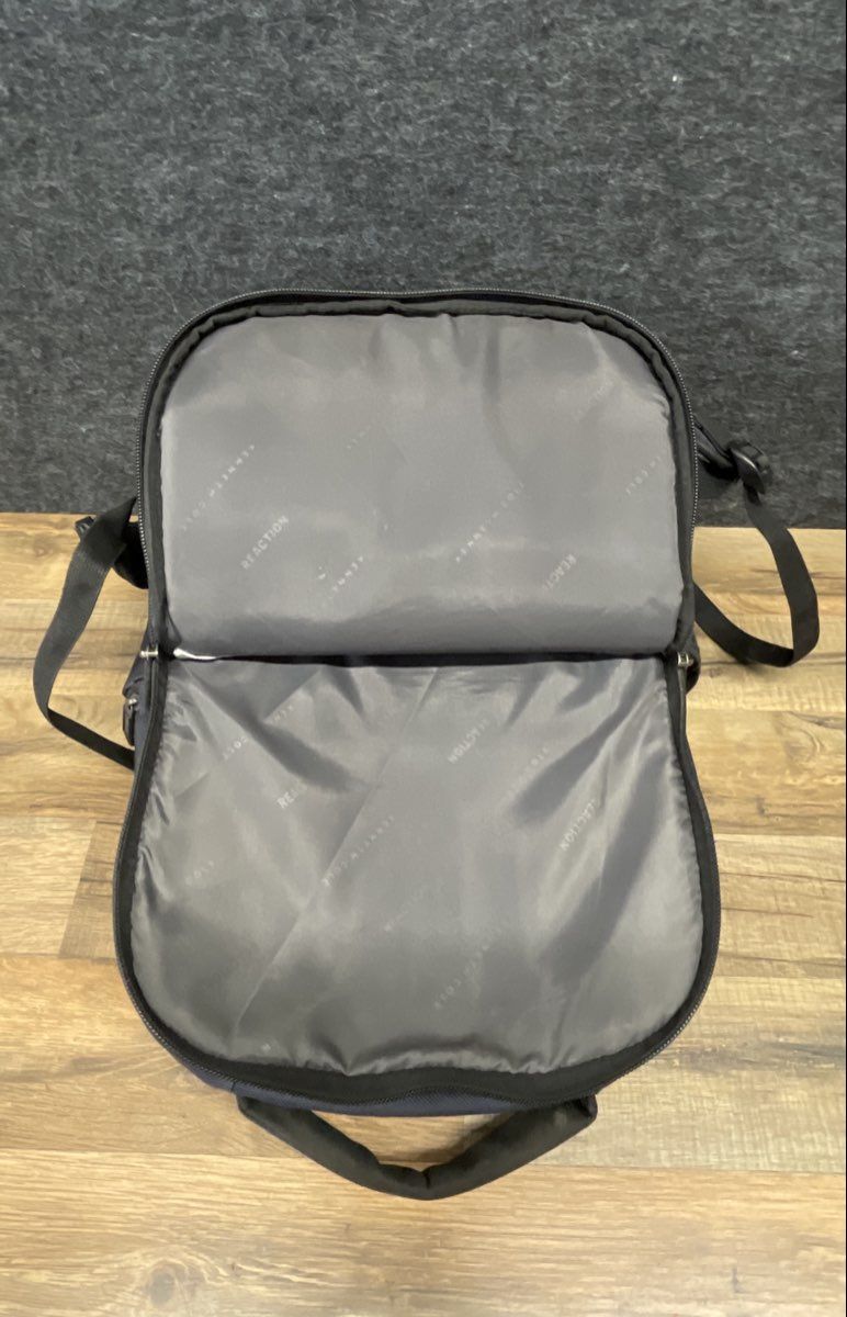 Kenneth Cole Reaction Gray EZ-Scan Laptop Tech Backpack Travel Bag