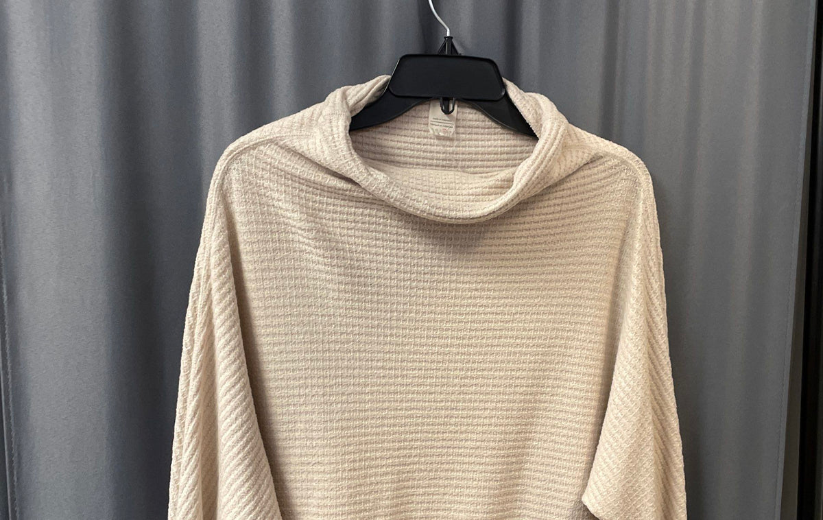 We The Free Women's Beige Waffle Knit Turtleneck Tunic Sweater Sz M