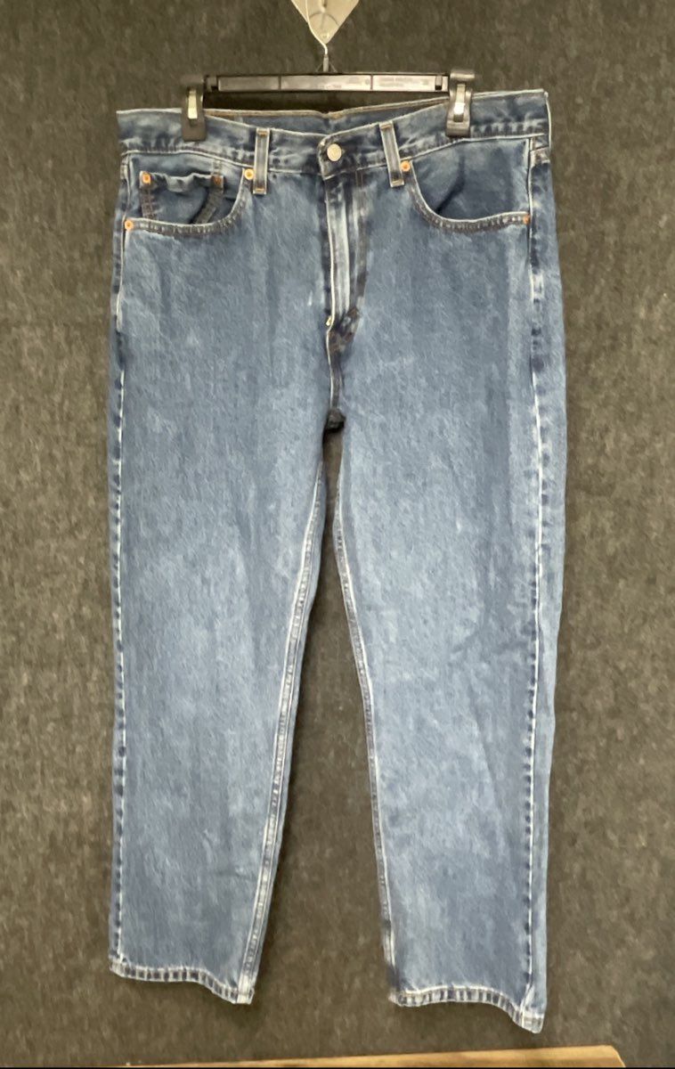 Levi's Men's 505 Regular Fit Medium Wash Blue Denim Jeans Sz 36x29
