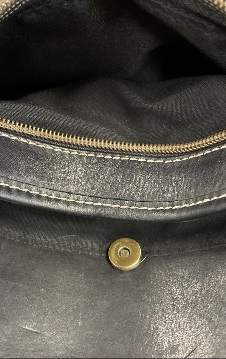 Giani Bernini Black Leather Multi Pocket Crossbody Bag Gold Tone Hardware