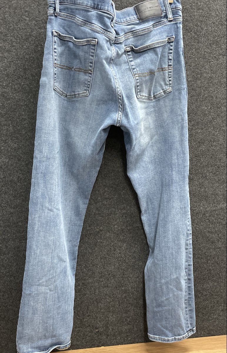 Lucky Brand Men's Light Wash Whiskered Straight Leg Jeans Size 33x32