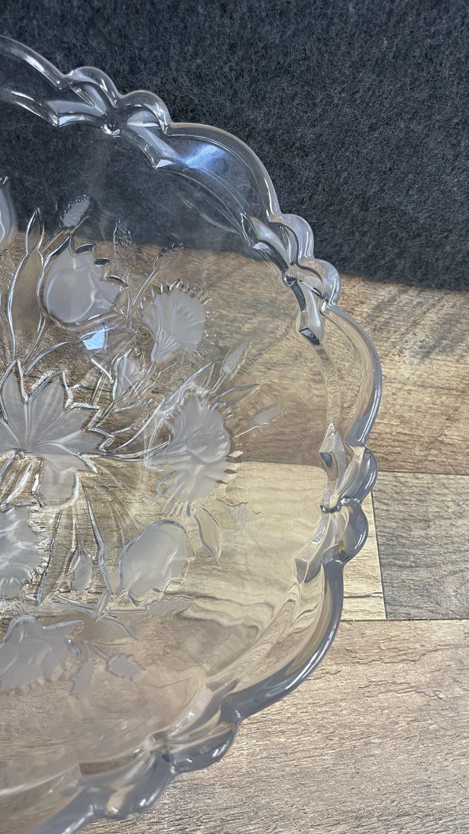 Mikasa Studio Nova Winter Rose Frosted Crystal Bowl