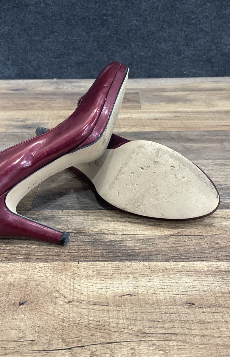 Anne Klein AK Red Metallic Round Toe Platform Pumps Women's Size 7M
