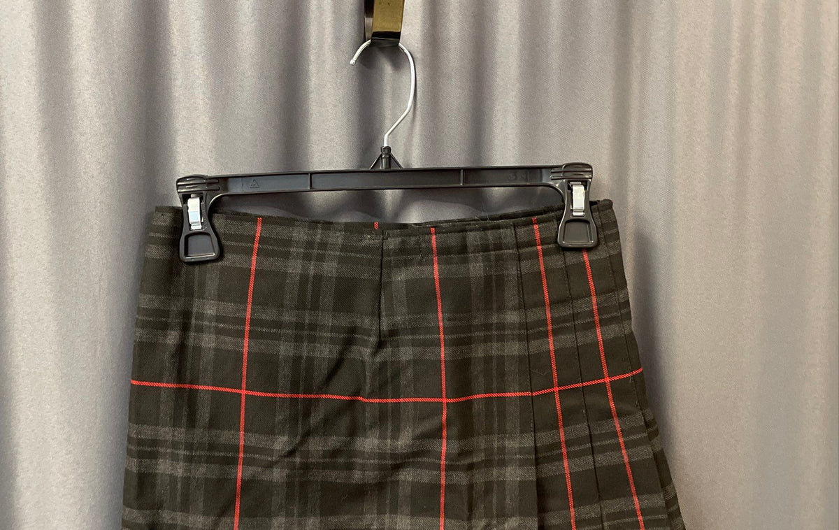 USA Kilts Women's Glyndwr Tartan Pleated Kilt Skirt Black Red 26" Waist