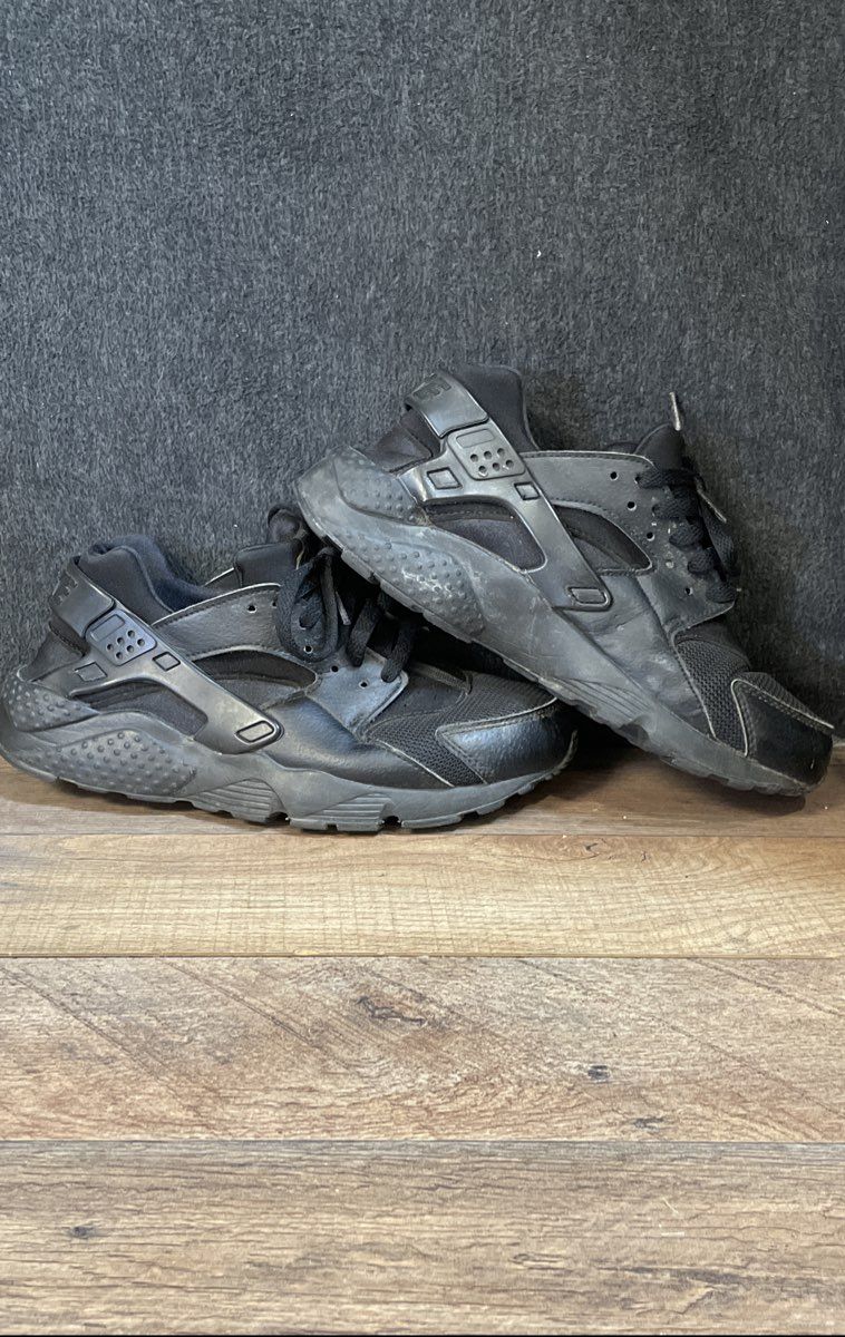 Nike Air Huarache Triple Black GS Kids Youth Athletic Sneakers Size 7Y