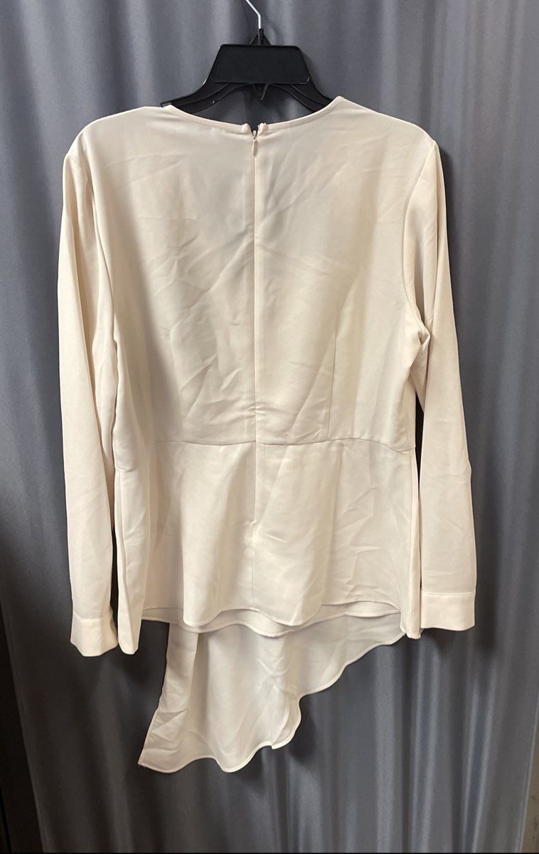 Alfani Women's Ivory Emerald Safari Asymmetric Hem V-Neck Top Sz L NWT