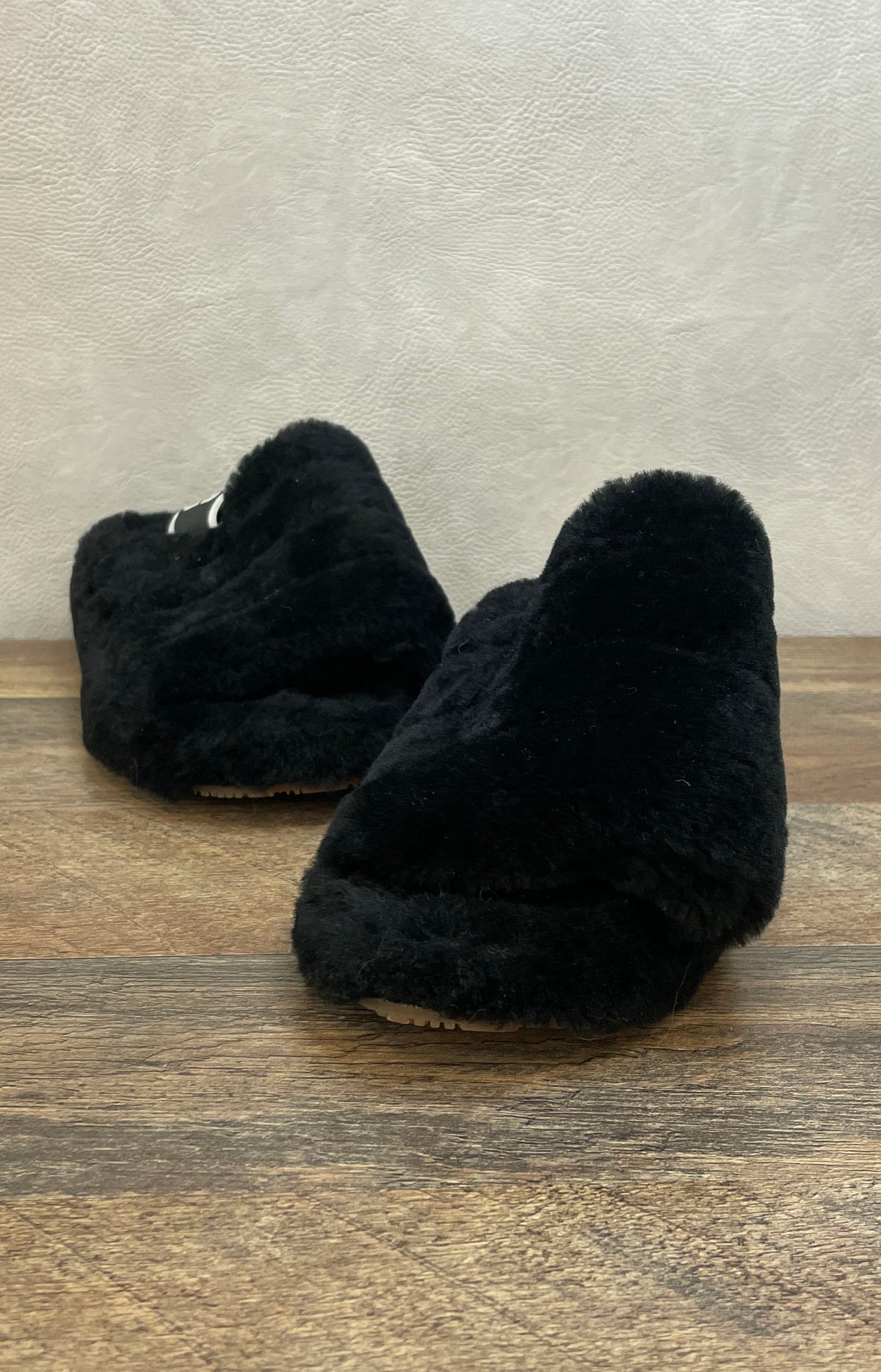 UGG Fluff Yeah Slide Black Sheepskin Slingback Sandals Women's Size 8