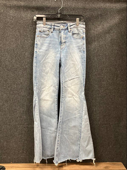 American Eagle Women's Light Wash Next Level Stretch Flare Jeans Sz 4 Short