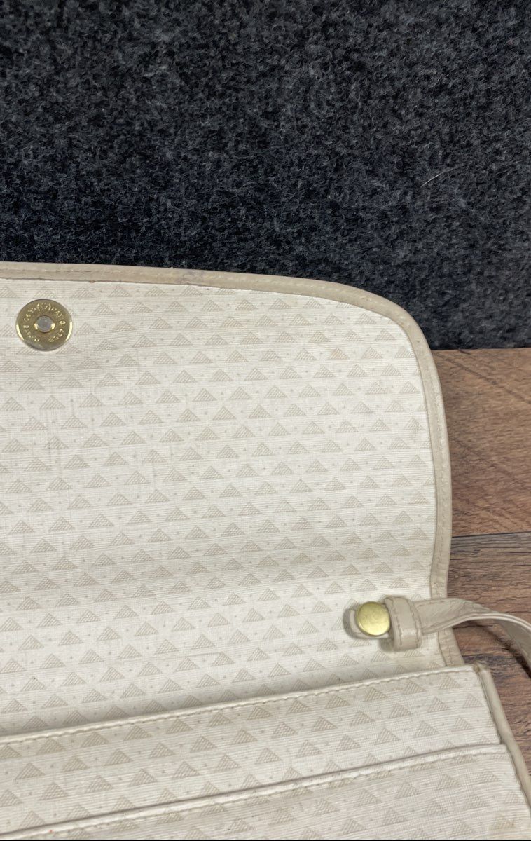 Vintage 1980s Liz Claiborne Cream Triangle Print Crossbody Shoulder Bag