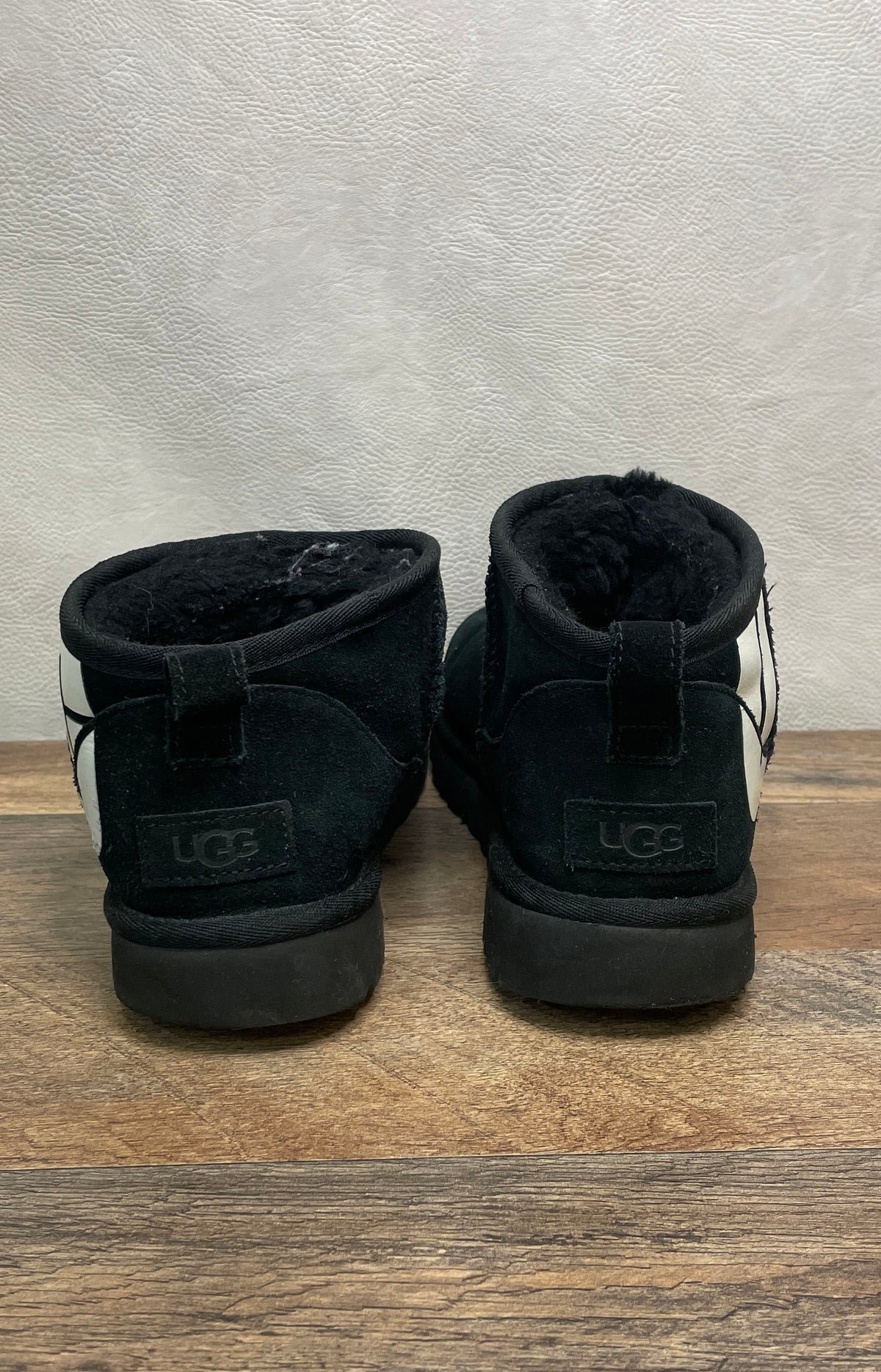 UGG Classic Ultra Mini Graphic Black White Suede Ankle Boots Women's Size 9