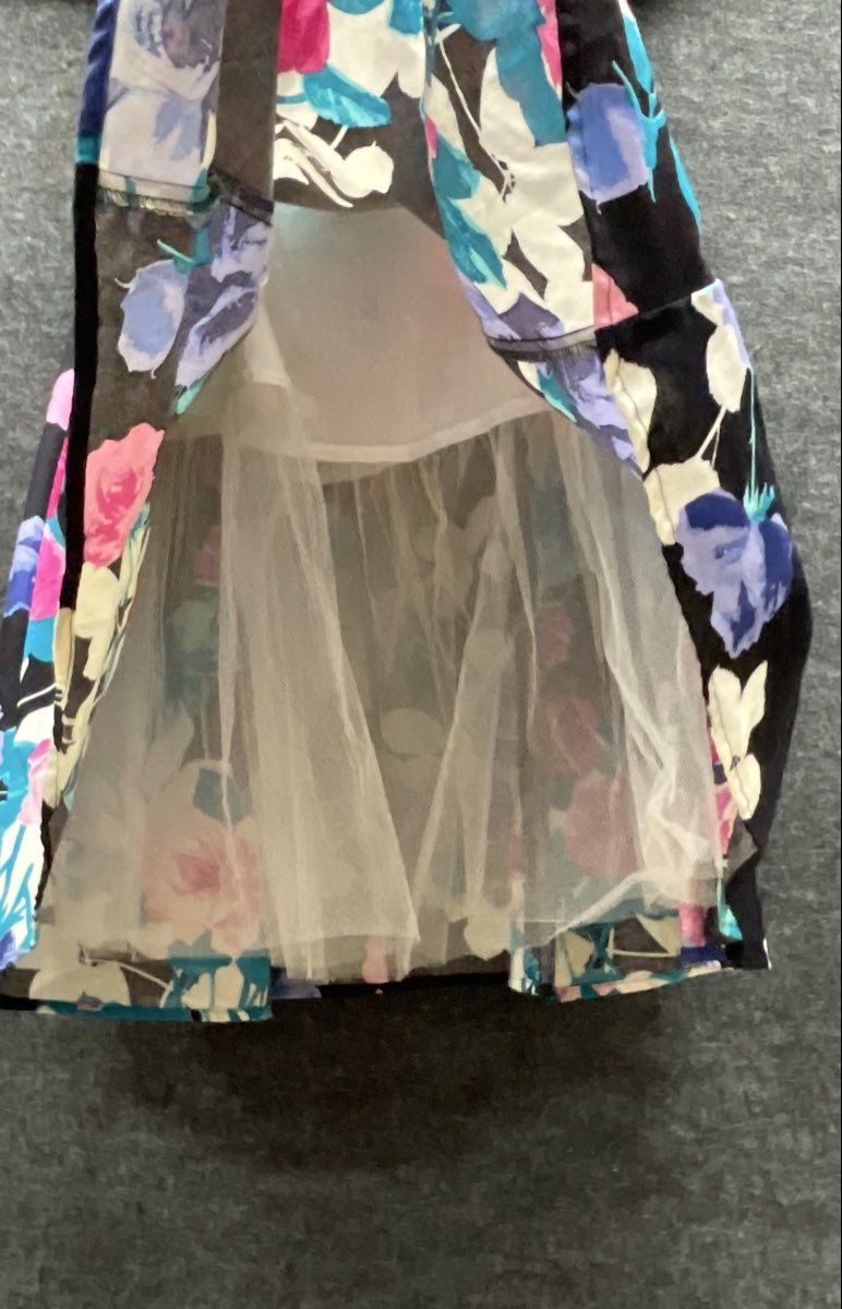 Vintage 80s 90s Floral Off Shoulder Sweetheart Party Dress Crinoline Skirt