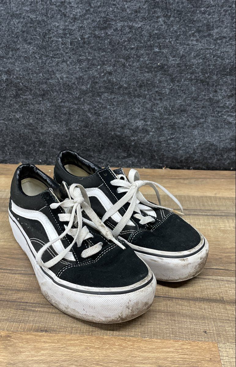 Vans Old Skool Black White Canvas Low Top Sneakers Women's 6.5 Men's 5