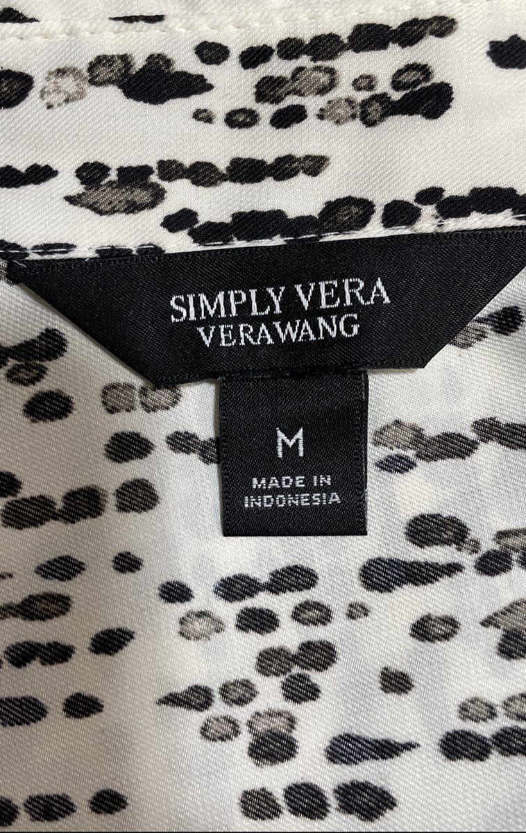 Simply Vera Vera Wang Women's Black White Abstract Dotted Blouse NWT Sz M