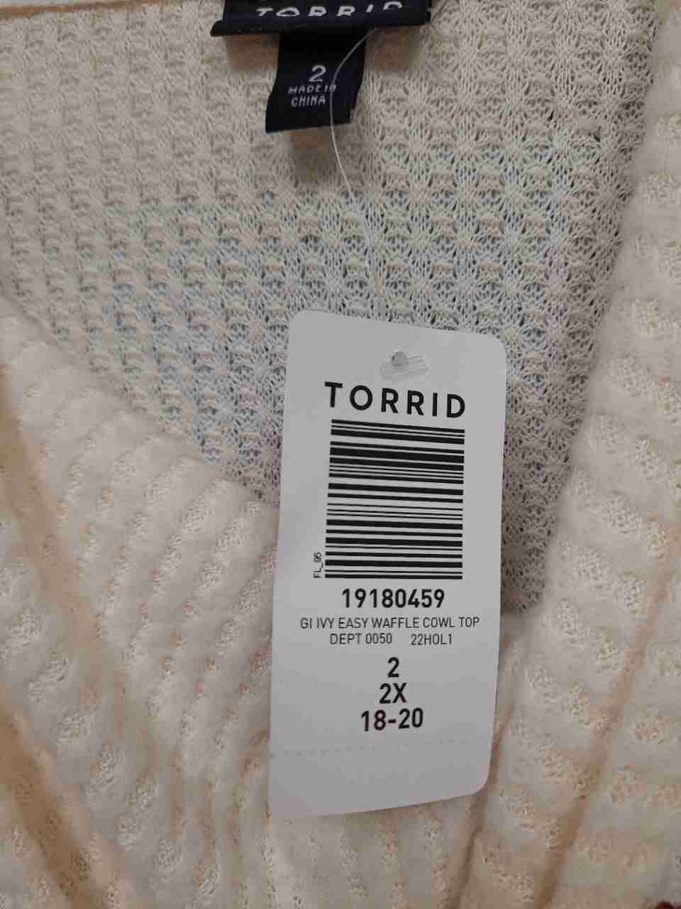Torrid Women's Cowl Neck Top Cream Ivy Waffle Sequin Radiant Graphic Sz 2X NWT