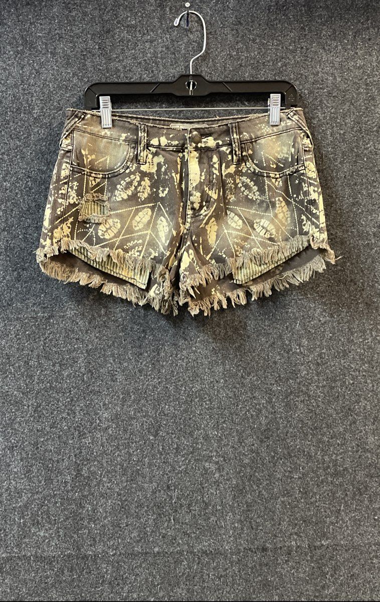 Free People Women's Distressed Bleached Geometric Print Denim Shorts Sz 28