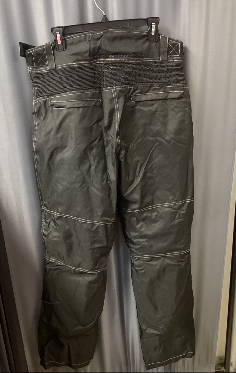 Skyline Wears Men's Black Waterproof Lined Motorcycle Riding Pants Sz 34 NWT